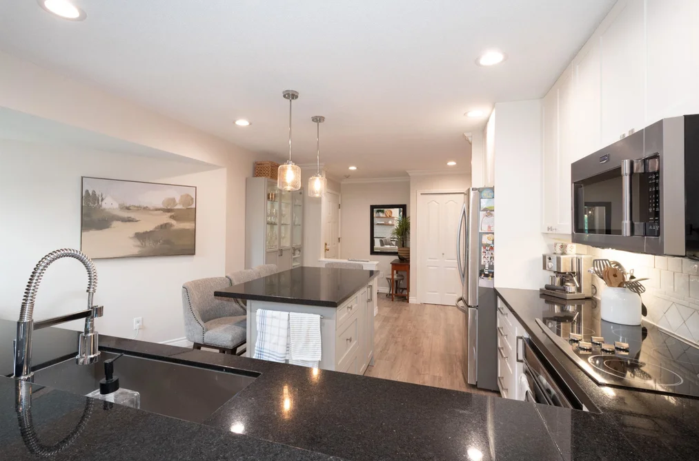 706 1500 OSTLER COURT, North Vancouver BC V7G 2S2, North Vancouver BC — Residential for Sale - Photo 4