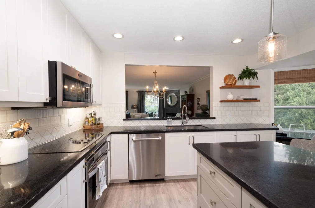 706 1500 OSTLER COURT, North Vancouver BC V7G 2S2, North Vancouver BC — Residential for Sale - Photo 6