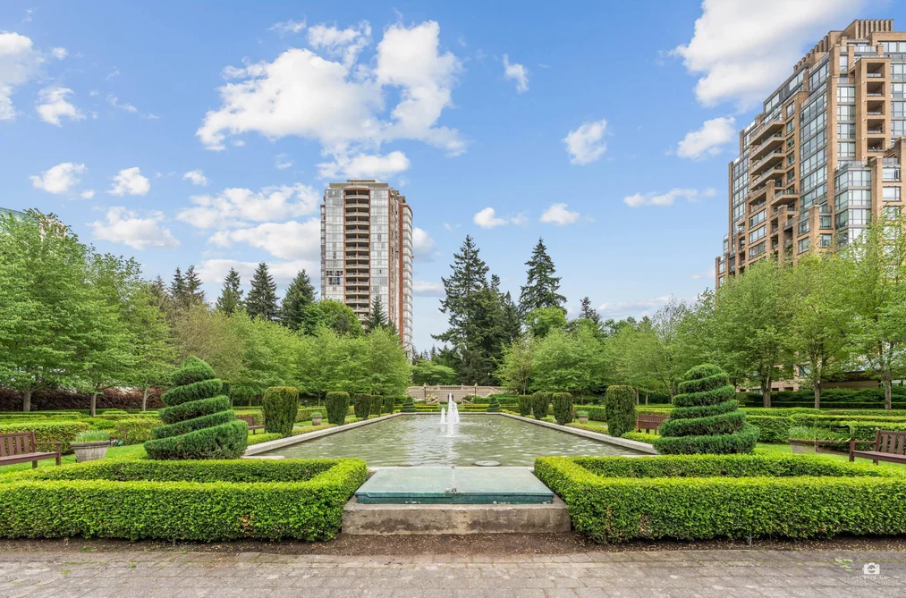 Condo for sale at 706 6833 Station Hill Drive Burnaby British Columbia - MLS: R3141097