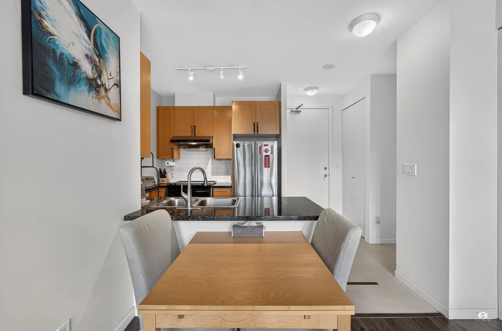 706 6833 STATION HILL DRIVE, Burnaby BC V3N 5E1, Burnaby BC — Residential for Sale — Photo 5 of 21