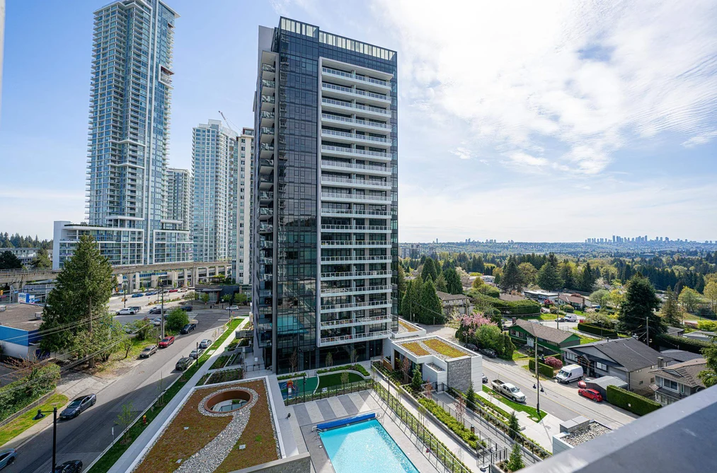 706 720 FARROW STREET, Coquitlam BC V3J 0P3, Coquitlam BC — Residential for Sale - Photo 2
