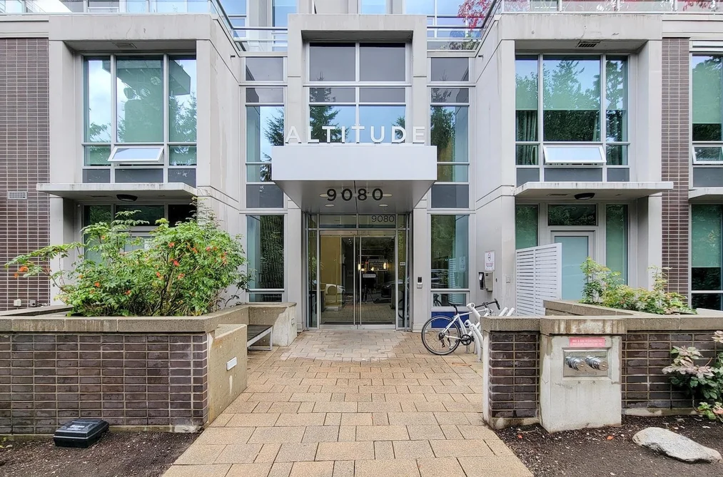 706 9080 UNIVERSITY CRESCENT, Burnaby BC V5A 0B7, Burnaby BC — Residential for Sale — Photo 2 of 23