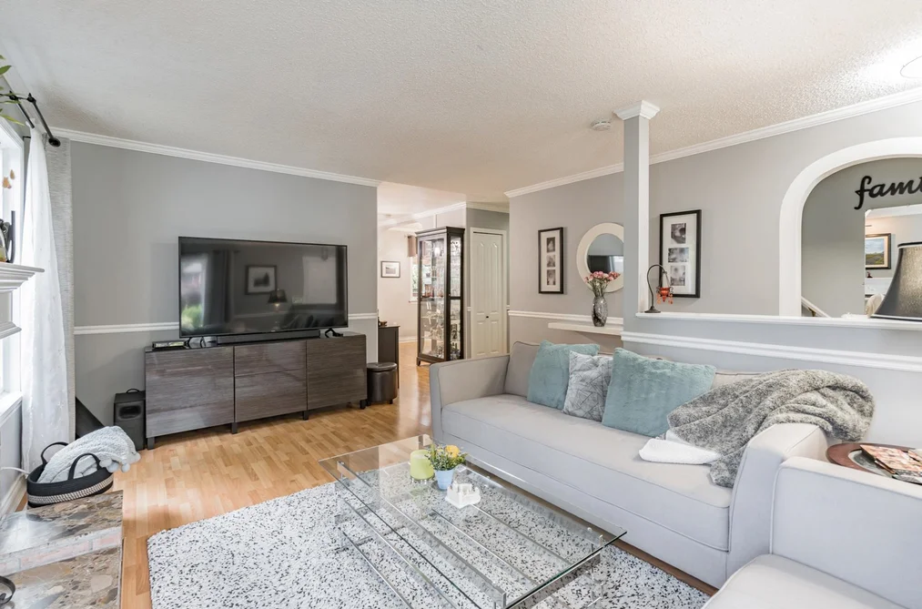 7063 129A STREET, Surrey BC V3W 6T4, Surrey BC — Residential for Sale - Photo 2