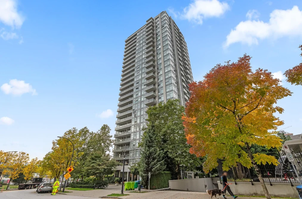 707 2289 YUKON CRESCENT, Burnaby BC V5C 0B2, Burnaby BC — Residential for Sale - Photo 2