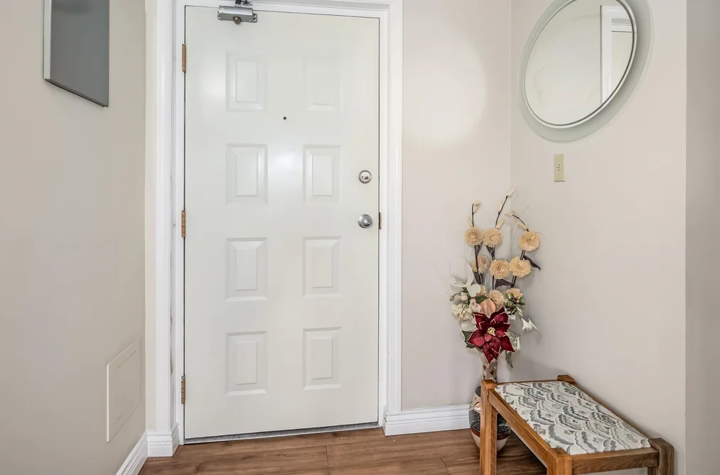 707 31955 OLD YALE ROAD, Abbotsford BC V2T 4N1, Abbotsford BC — Residential for Sale - Photo 2