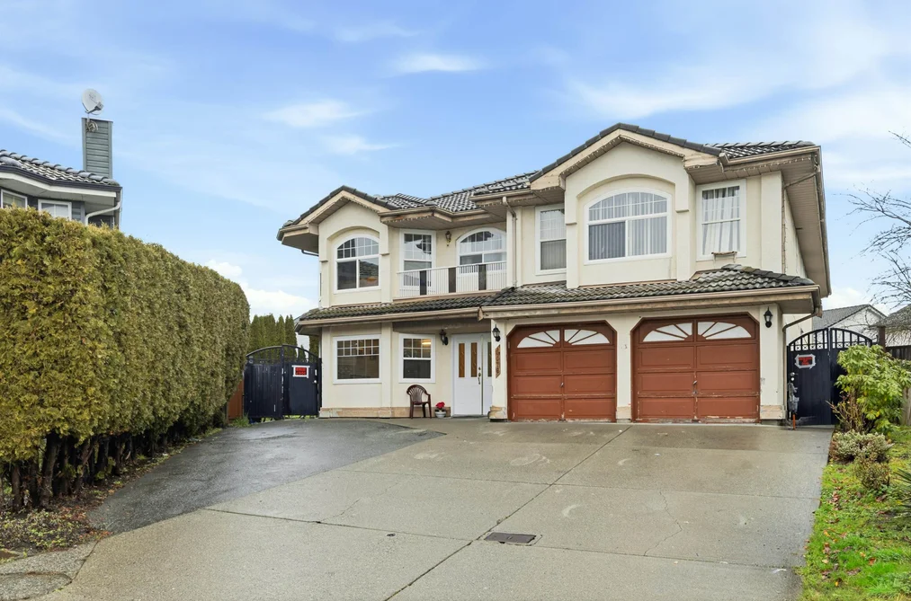 House for sale at 7076 122a Street Surrey British Columbia - MLS: R3081676