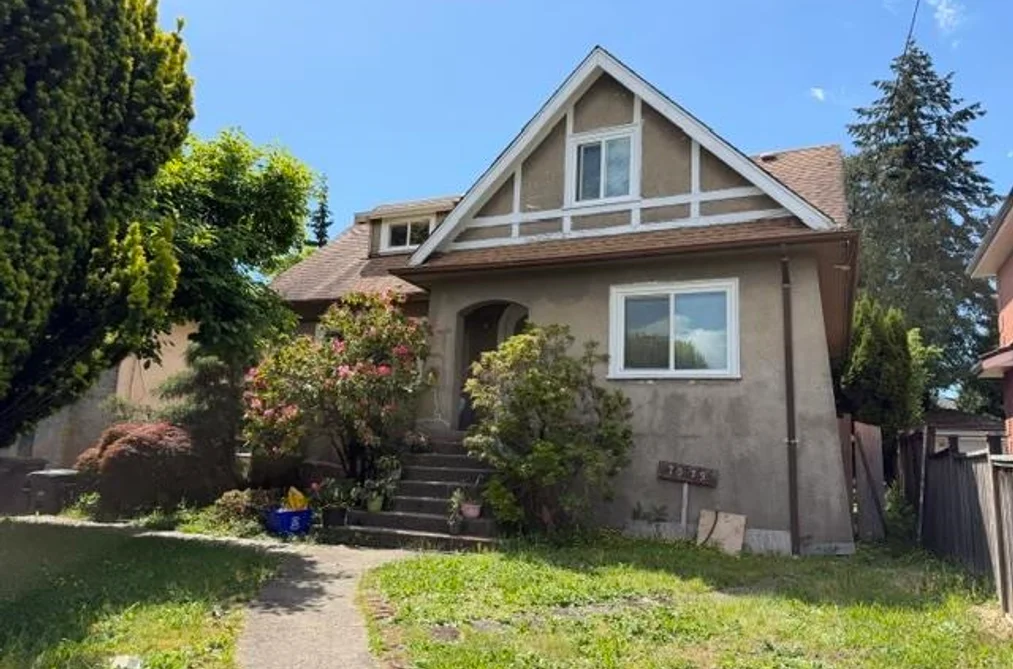 7079 WAVERLEY AVENUE, Burnaby BC V5J 4A4, Burnaby BC — Residential for Sale — Photo 3 of 10