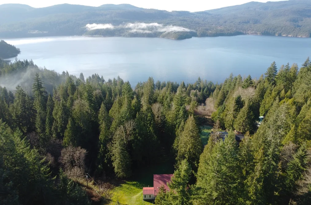 Property for sale at 7095 Sechelt Inlet Road Sechelt British Columbia - MLS: R3105270