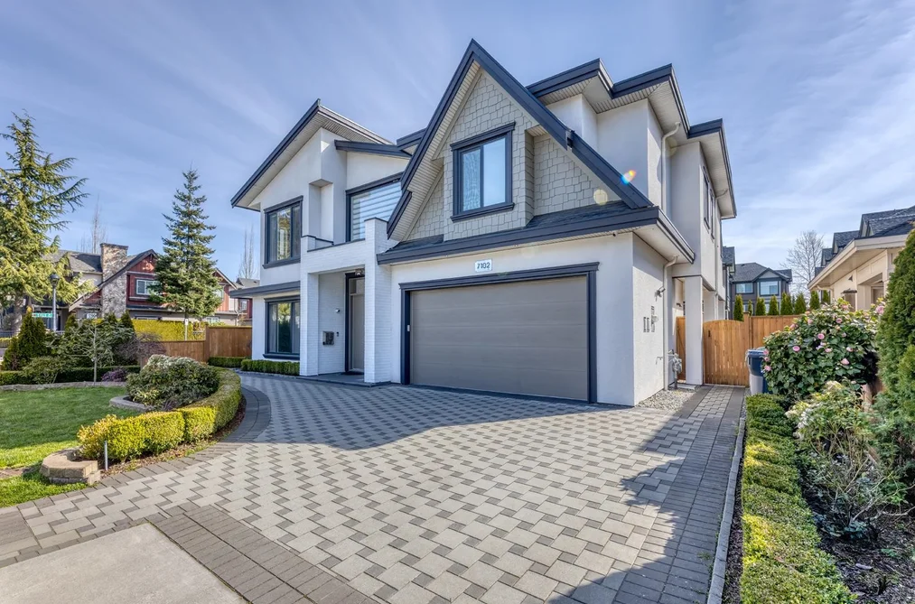House for sale at 7102 Bridge Street Richmond British Columbia - MLS: R3108822