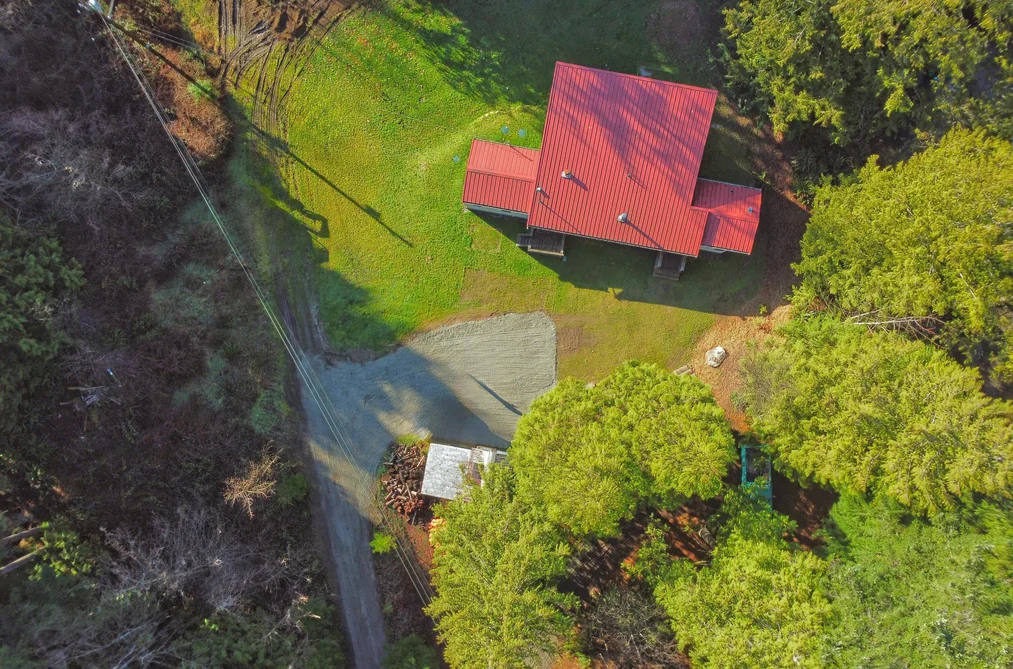 House for sale at 7103 Sechelt Inlet Road Sechelt British Columbia - MLS: R3096729