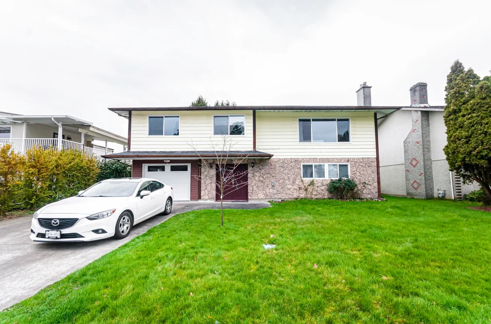 House for sale at 7111 Cavelier Court Richmond British Columbia - MLS: R3118570