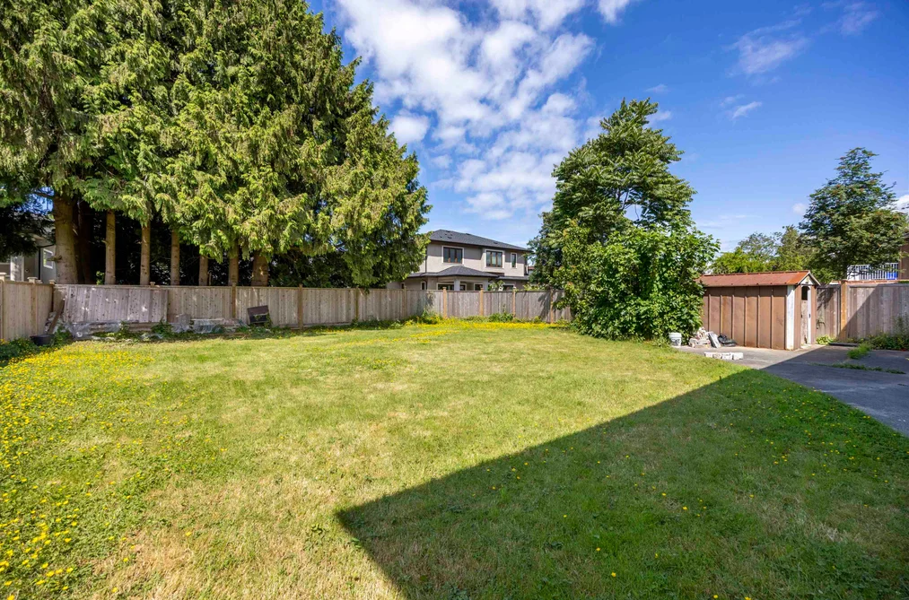 7111 CAVELIER COURT, Richmond, BC — Residential for Sale — Photo 36 of 38