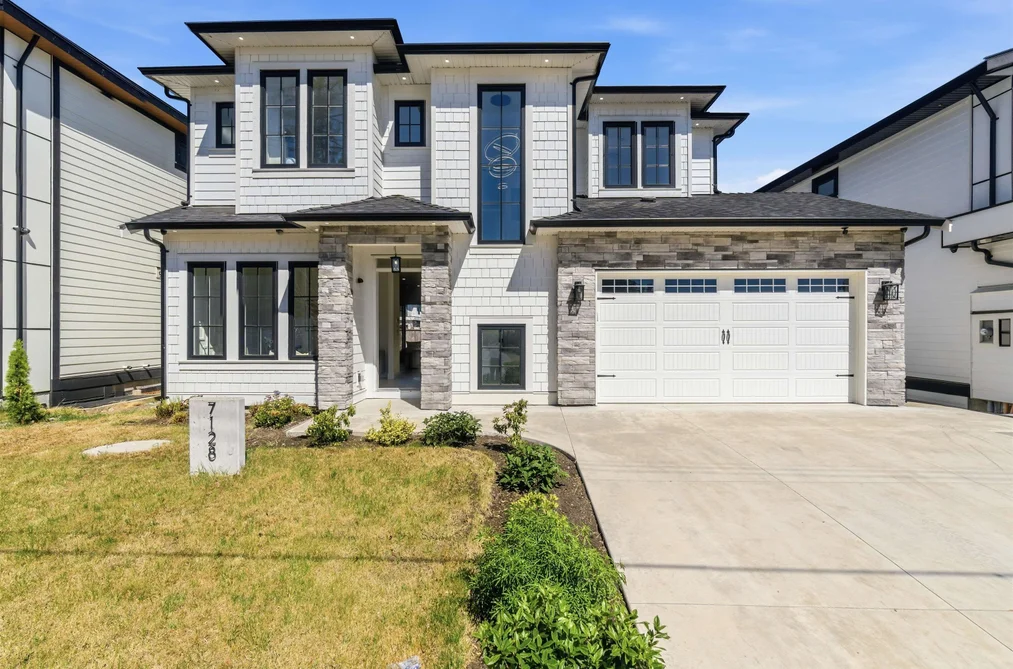 House for sale at 7128 204 Street Langley British Columbia - MLS: R3138614