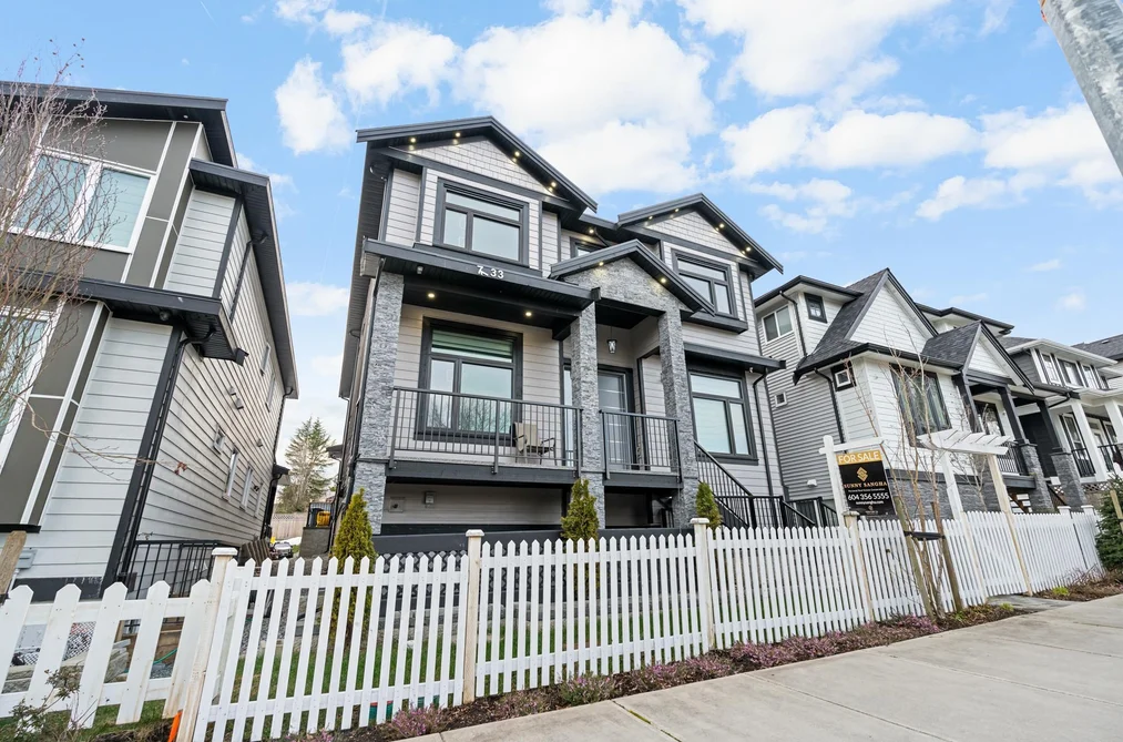 7133 206 STREET, Langley BC V2Y 3J9, Langley BC — Residential for Sale - Photo 3