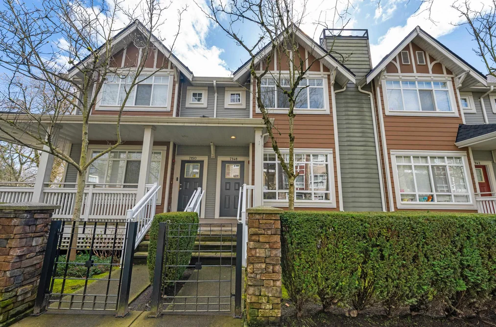 Townhouse for sale at 7148 Mont Royal Square Vancouver British Columbia - MLS: R3104311