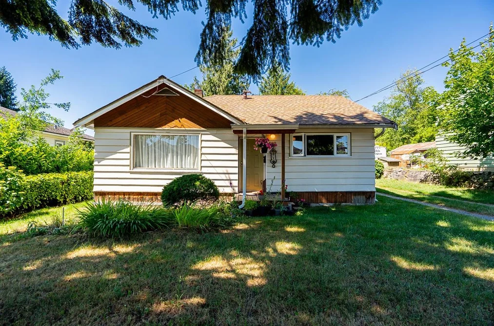 715 RODERICK AVENUE, Coquitlam BC V3K 1P6, Coquitlam BC — Residential for Sale - Photo 2
