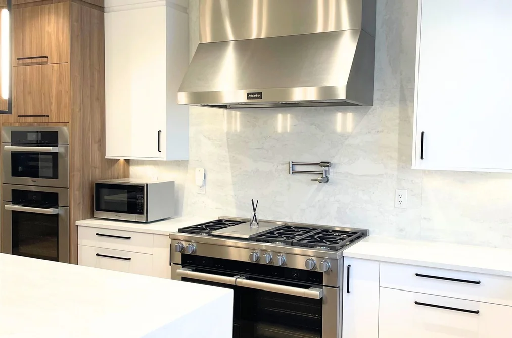 7158 BAYVIEW DRIVE, Burnaby BC V5A 4T3, Burnaby BC — Residential for Sale - Photo 2