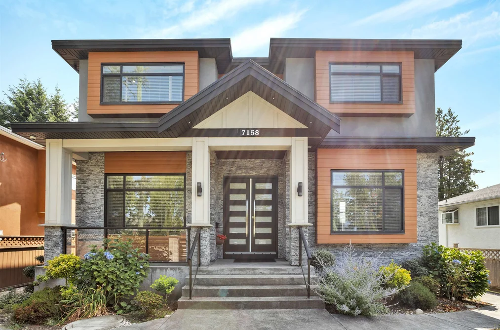 House for sale at 7158 Hastings Street Burnaby British Columbia - MLS: R3149246