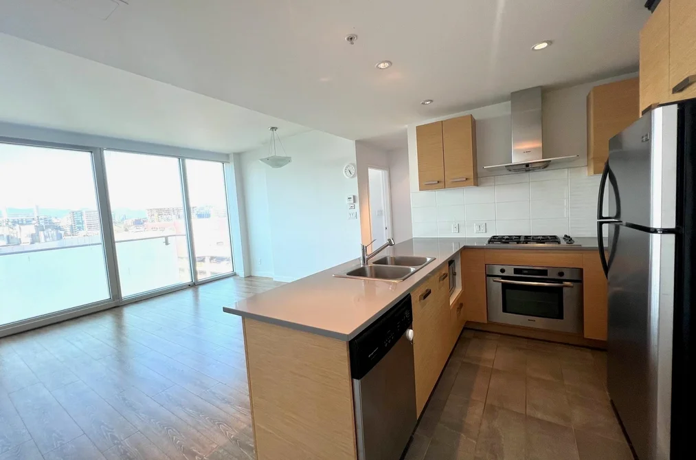 8080 Cambie Rd Unit 716, Richmond, BC - MLS: R3176696