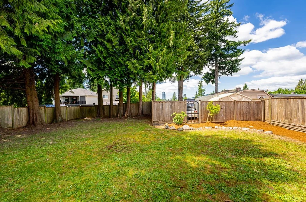 716 COLINET STREET, Coquitlam BC V3J 4X8, Coquitlam BC — Residential for Sale — Photo 32 of 40