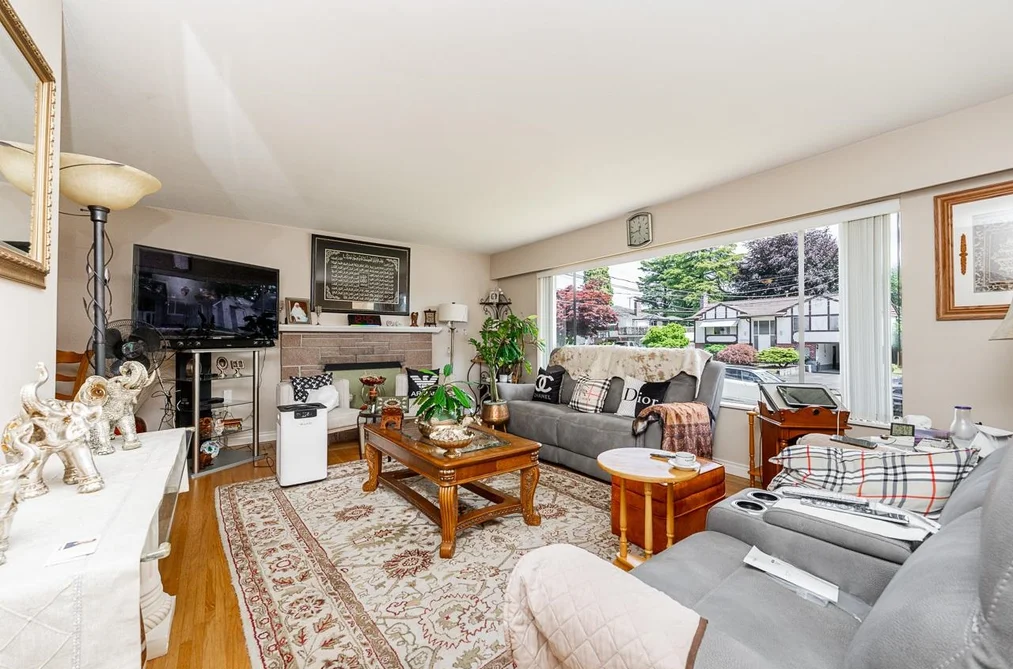 716 COLINET STREET, Coquitlam BC V3J 4X8, Coquitlam BC — Residential for Sale — Photo 7 of 40