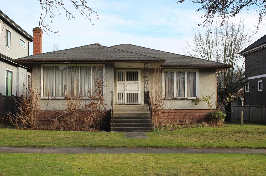 House for sale at 7160 Inverness Street Vancouver British Columbia - MLS: R3125011