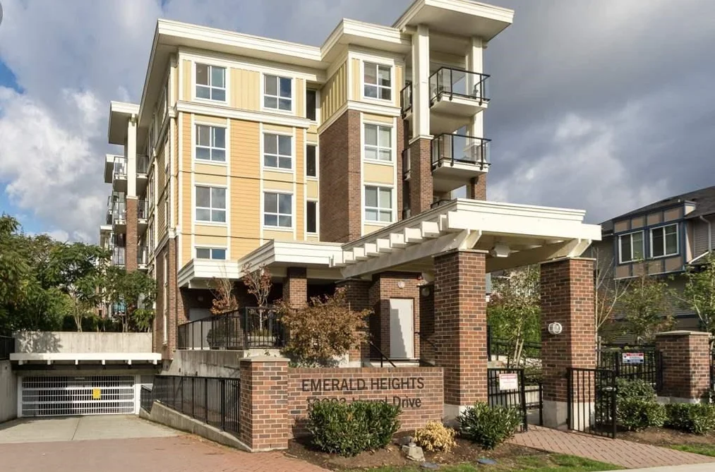 Condo for sale at 717 13883 Laurel Drive Surrey British Columbia - MLS: R3150399