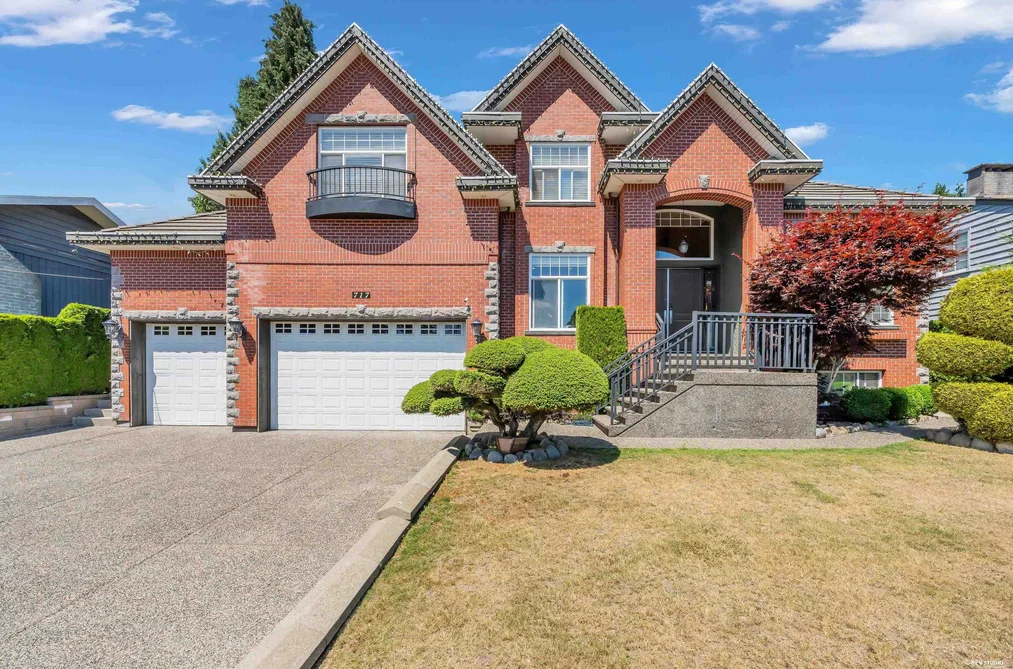 House for sale at 717 Shaw Avenue Coquitlam British Columbia - MLS: R3138754