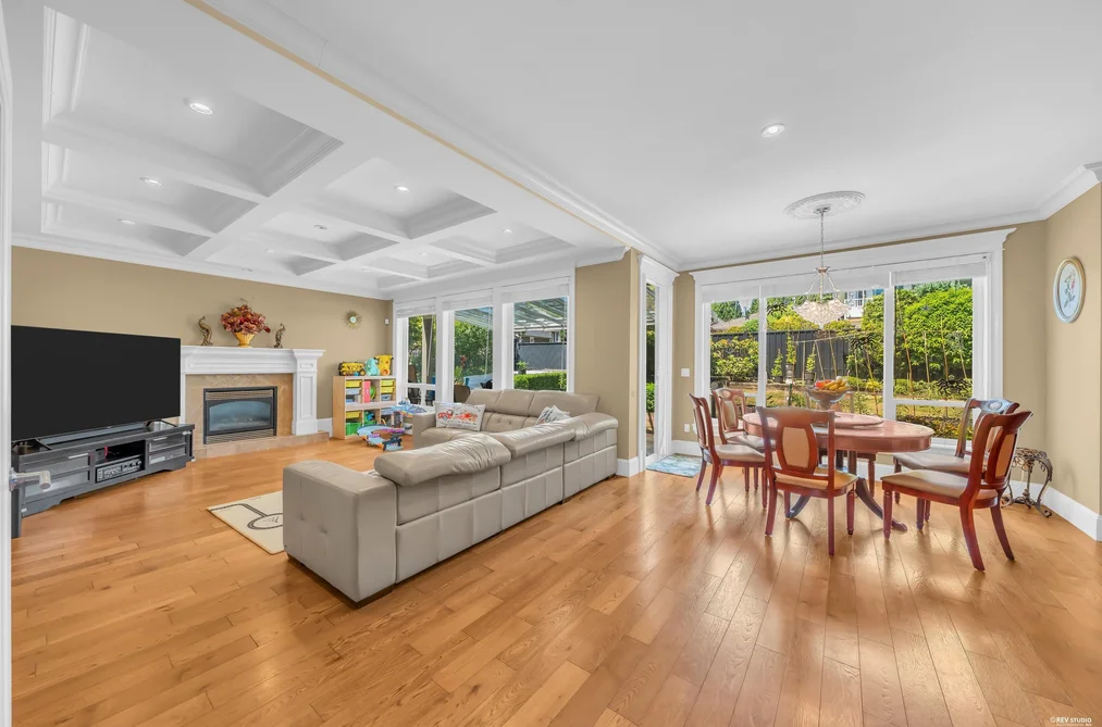 717 SHAW AVENUE, Coquitlam BC V3K 2R7, Coquitlam BC — Residential for Sale — Photo 11 of 40