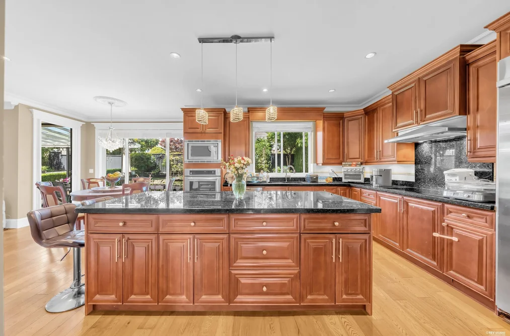 717 SHAW AVENUE, Coquitlam BC V3K 2R7, Coquitlam BC — Residential for Sale — Photo 15 of 40