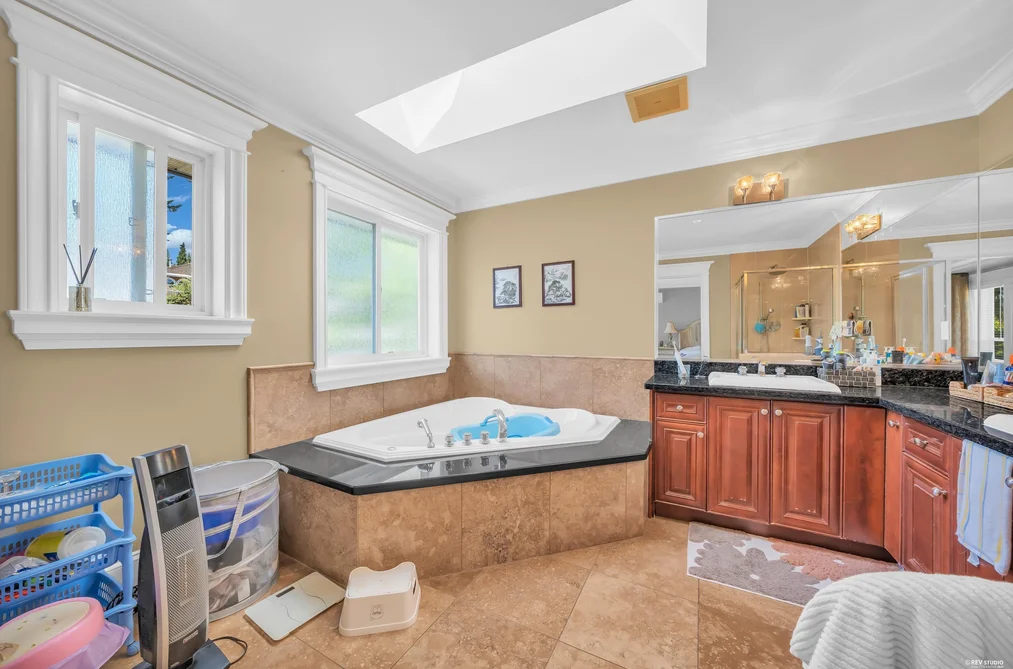 717 SHAW AVENUE, Coquitlam BC V3K 2R7, Coquitlam BC — Residential for Sale — Photo 28 of 40