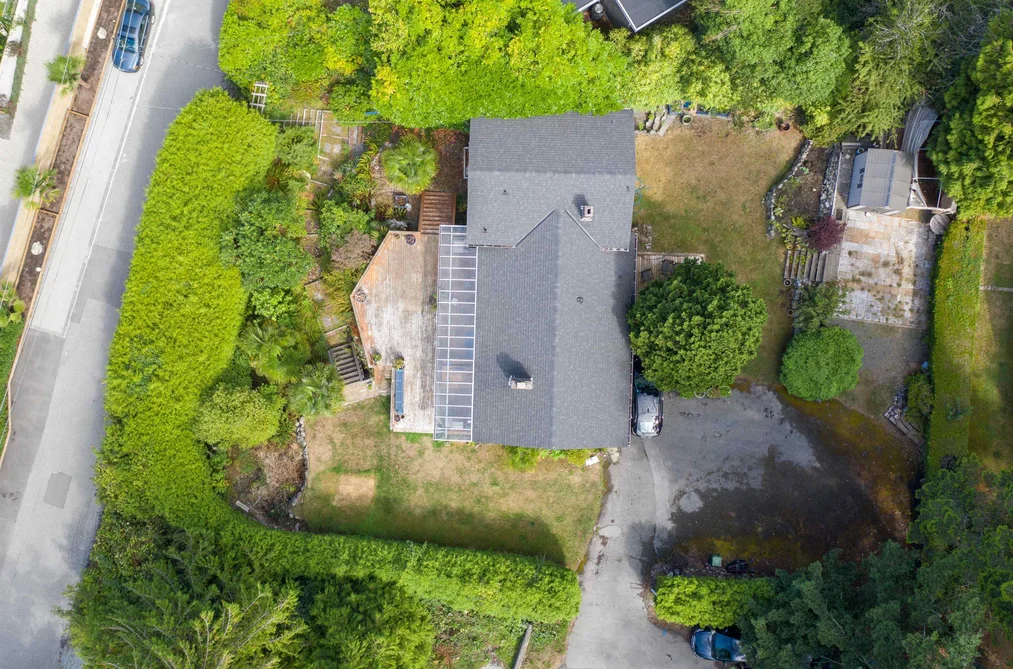 7195 ROCKLAND WYND, West Vancouver BC V7W 2L2, West Vancouver BC — Residential for Sale - Photo 2