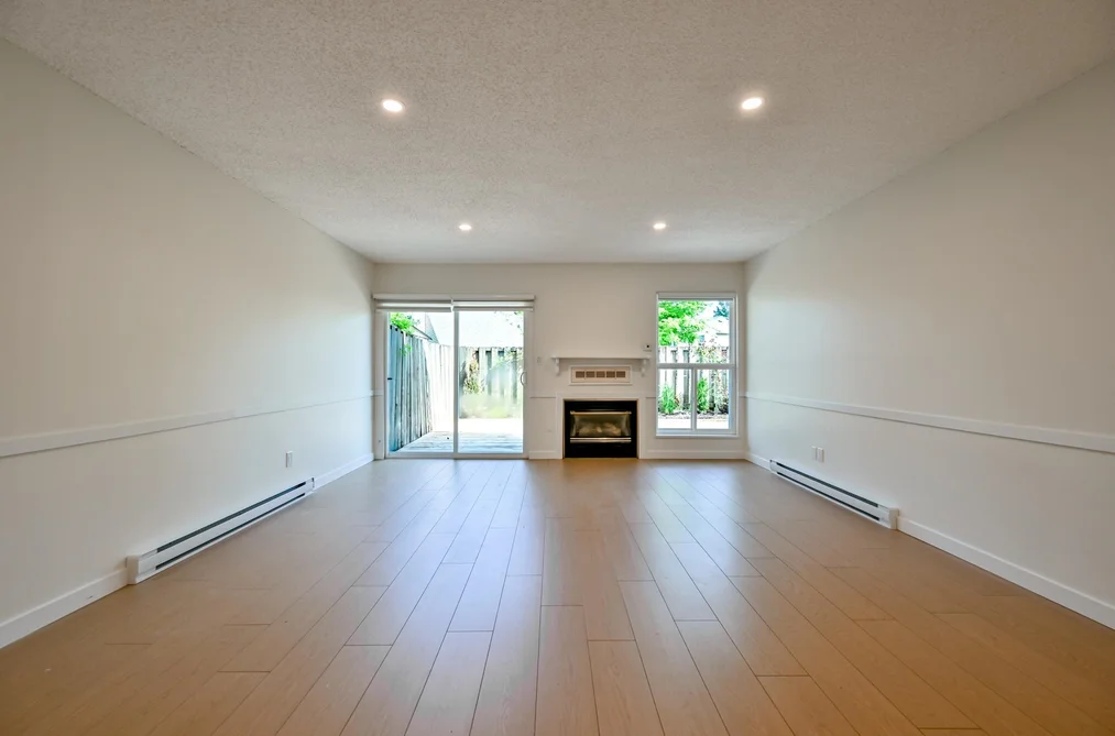 72 3030 TRETHEWEY STREET, Abbotsford BC V2T 4N2, Abbotsford BC — Residential for Sale - Photo 2