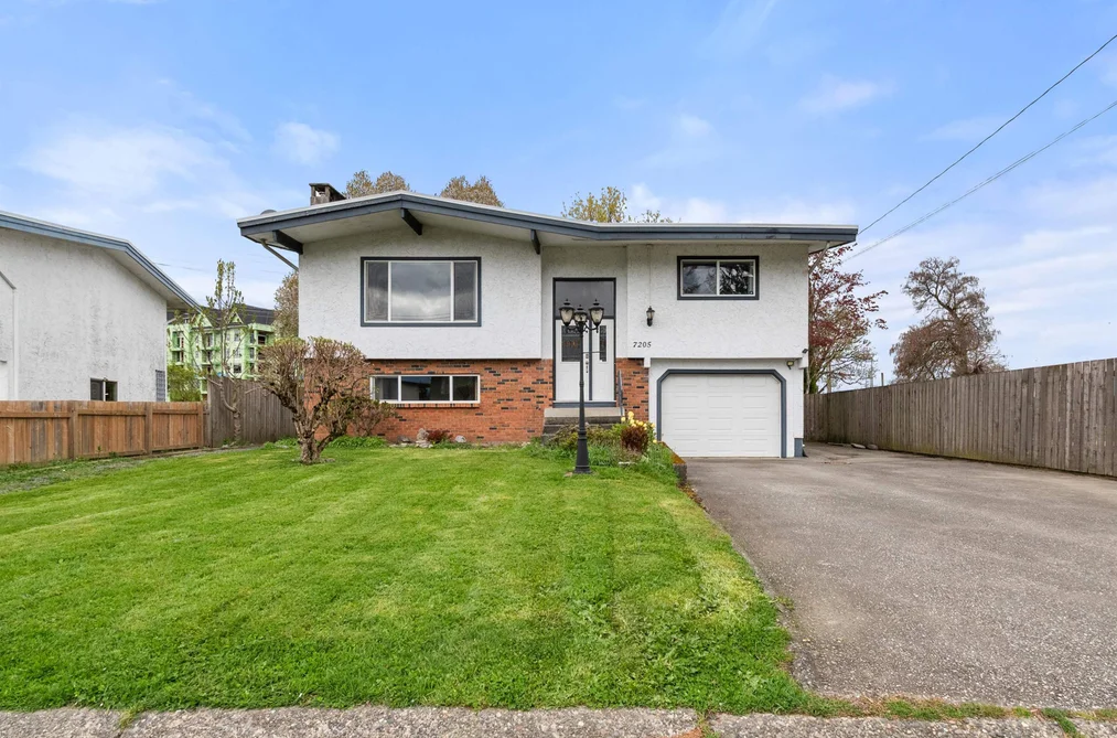 House for sale at 7205 Gordon Drive Chilliwack British Columbia - MLS: R3112798