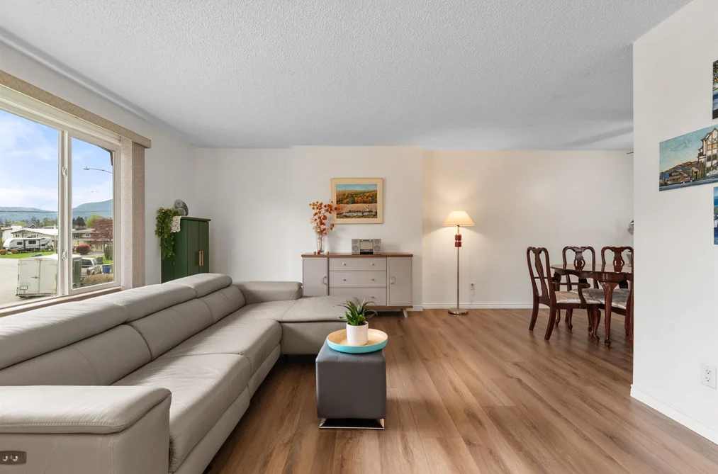 7205 GORDON DRIVE, Chilliwack BC V2R 1X7, Chilliwack BC — Residential for Sale - Photo 3