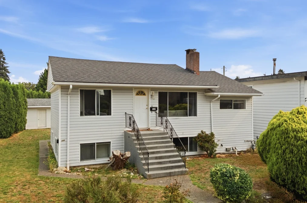 House for sale at 7209 Elwell Street Burnaby British Columbia - MLS: R3152381