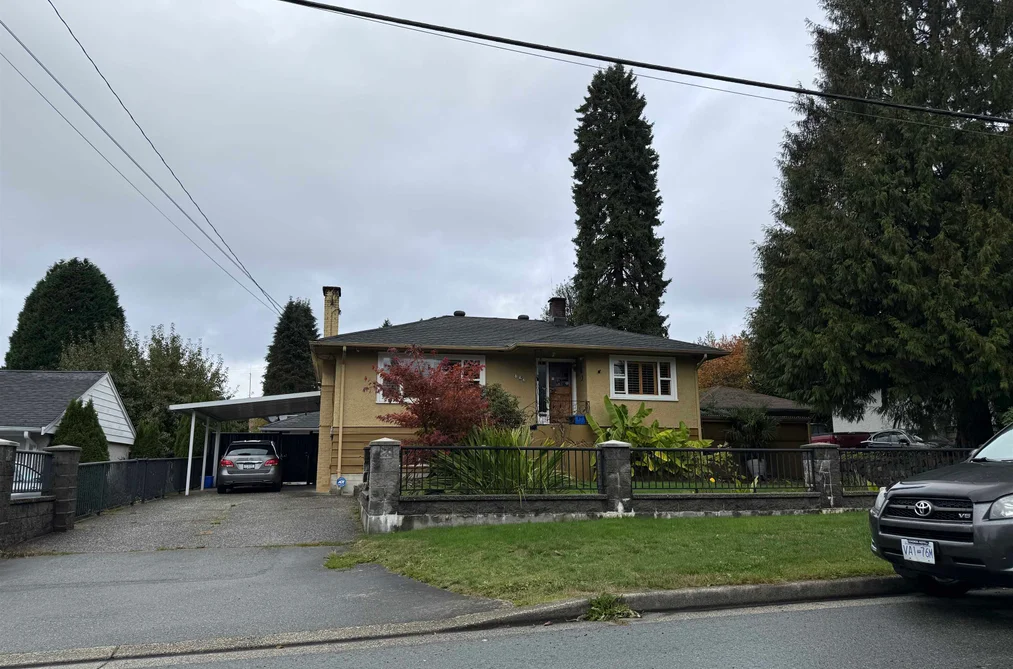 House for sale at 723 Ivy Avenue Coquitlam British Columbia - MLS: R3063838