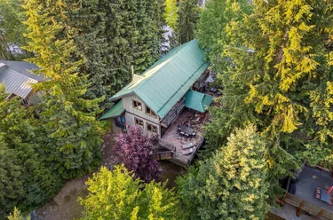 7231 N Fitzsimmons Rd, Whistler, BC - MLS: R3130715