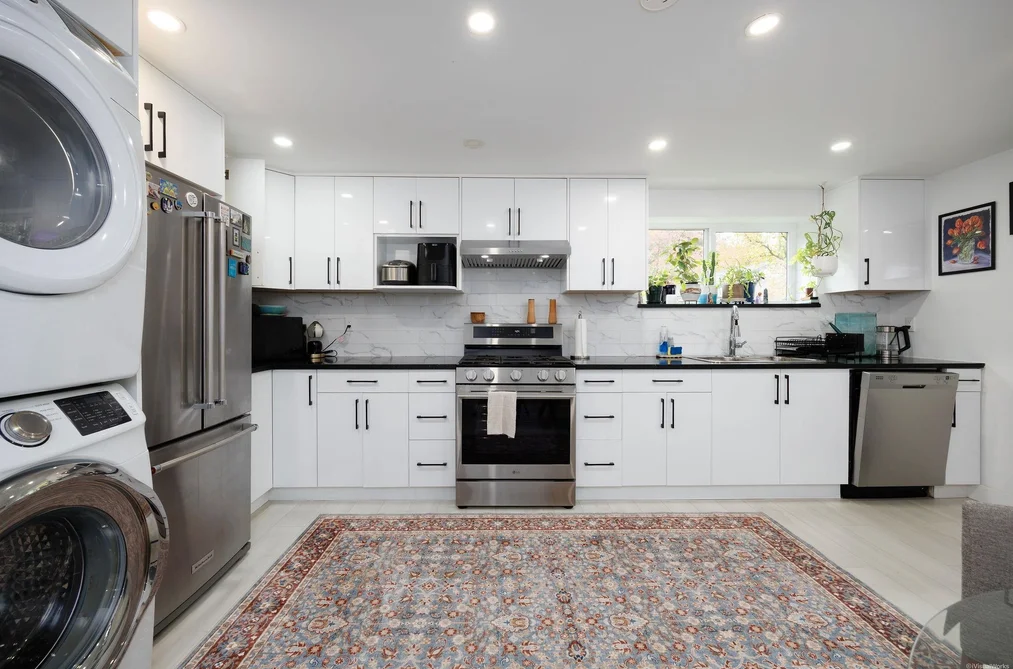 724 Accacia Avenue, Coquitlam, BC - MLS: R3179611 - Photo 12 724 Accacia Avenue, Coquitlam, BC - MLS: R3179611 - Photo 12