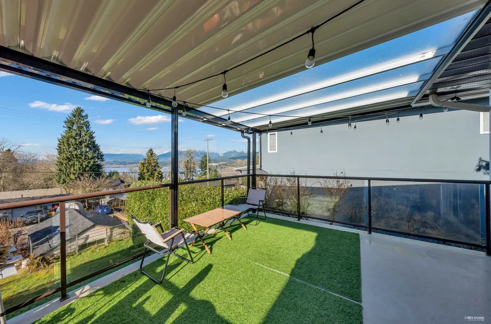 7247 BARNET ROAD, Burnaby BC V5A 1E3, Burnaby BC — Residential for Sale - Photo 2