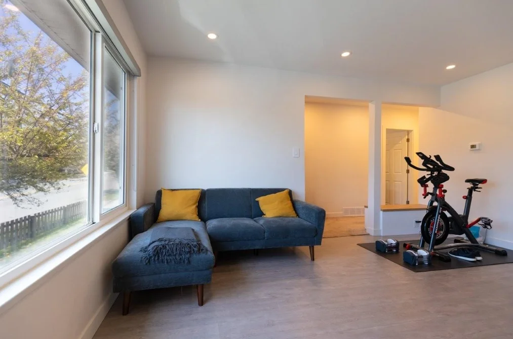 7250-52 NELSON AVENUE, Burnaby BC V5J 4C3, Burnaby BC — Residential Income for Sale - Photo 3