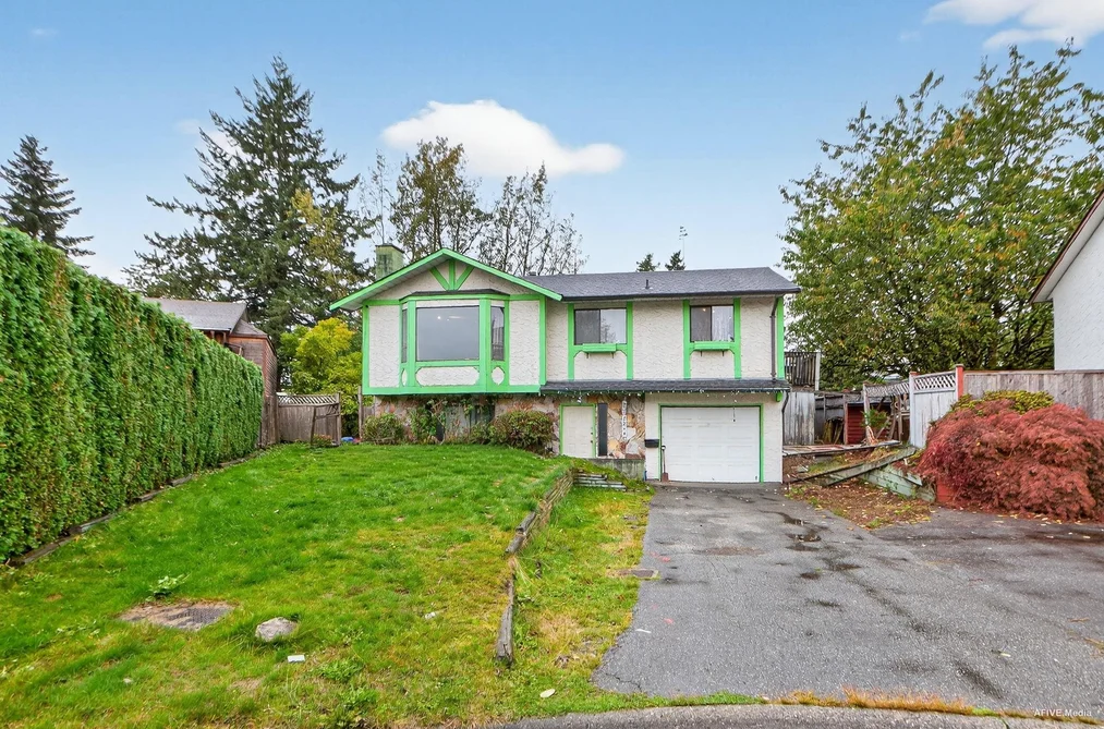 House for sale at 7253 140a Street Surrey British Columbia - MLS: R3131130