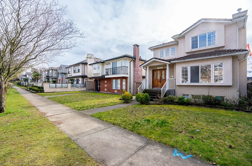 House for sale at 726 E 56th Avenue Vancouver British Columbia - MLS: R3124902