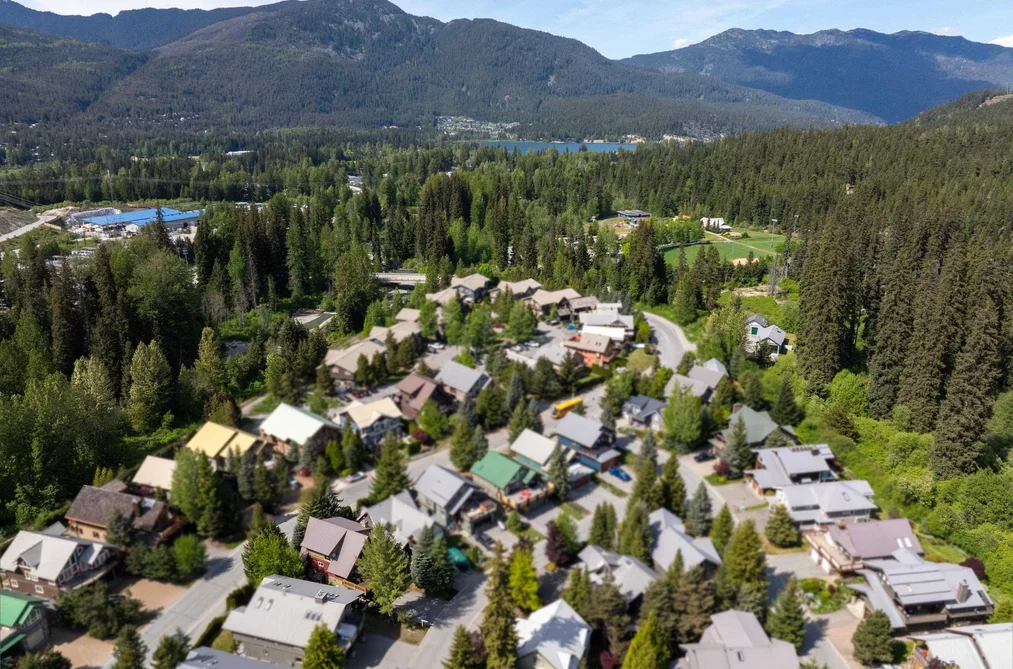 7270 SPRUCE GROVE CIRCLE, Whistler BC V8E 0E8, Whistler BC — Residential for Sale - Photo 5