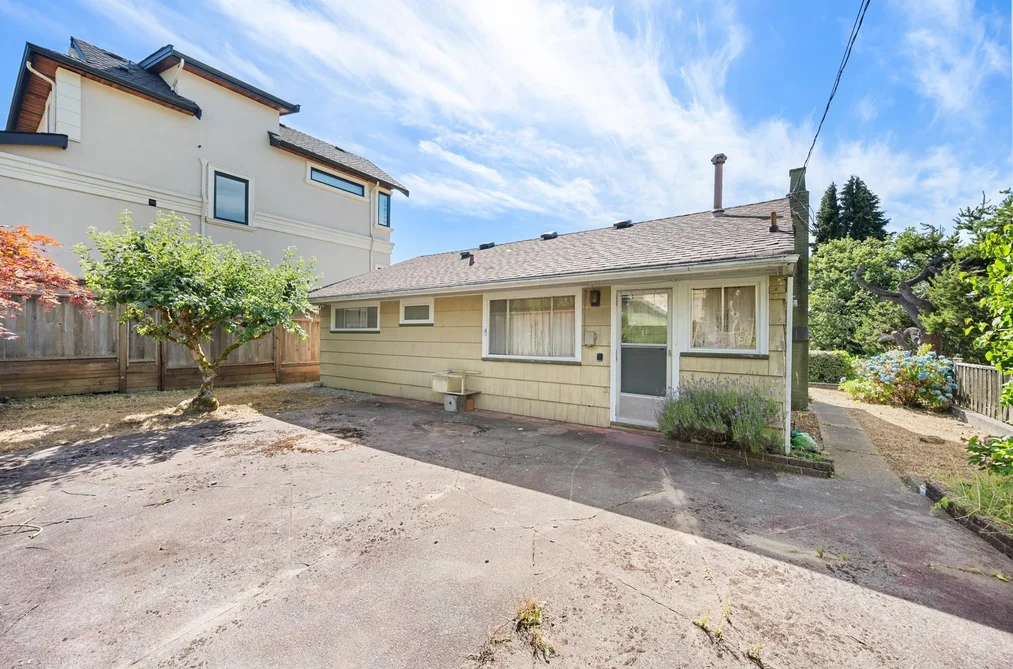 7280 BARNET ROAD, Burnaby BC V5A 1E2, Burnaby BC — Residential for Sale — Photo 11 of 19