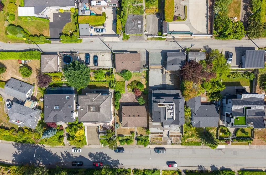7280 BARNET ROAD, Burnaby BC V5A 1E2, Burnaby BC — Residential for Sale - Photo 2