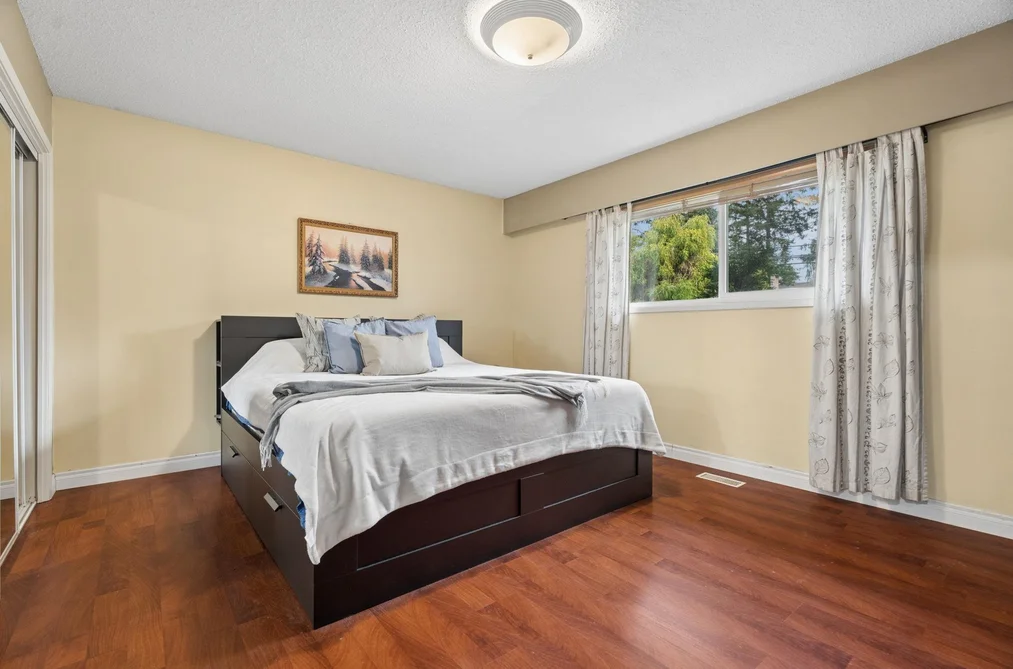 7285 112 Street, Delta, BC - House for Sale - Photo 11 of 26 7285 112 Street, Delta, BC - House for Sale - Photo 11 of 26