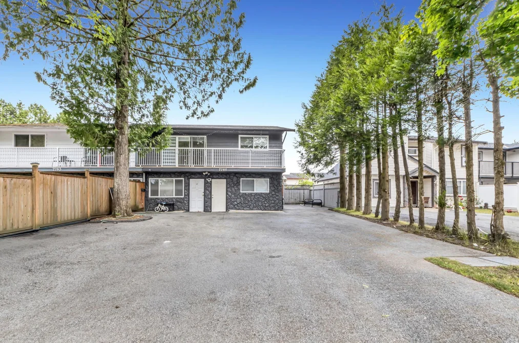 House for sale at 7285 130a Street Surrey British Columbia - MLS: R3136632