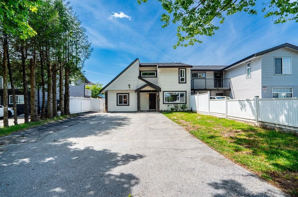 7295 130A STREET, Surrey BC V3W 6E9, Surrey BC — Residential for Sale - Photo 2