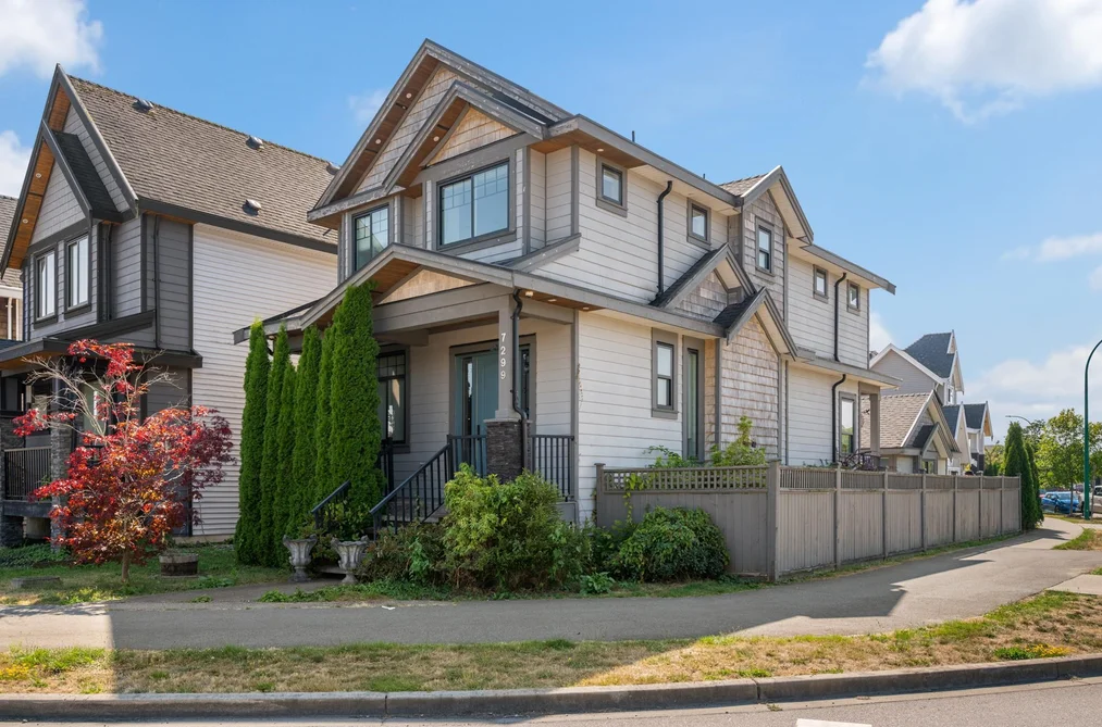 House for sale at 7299 194a Street Surrey British Columbia - MLS: R3140965